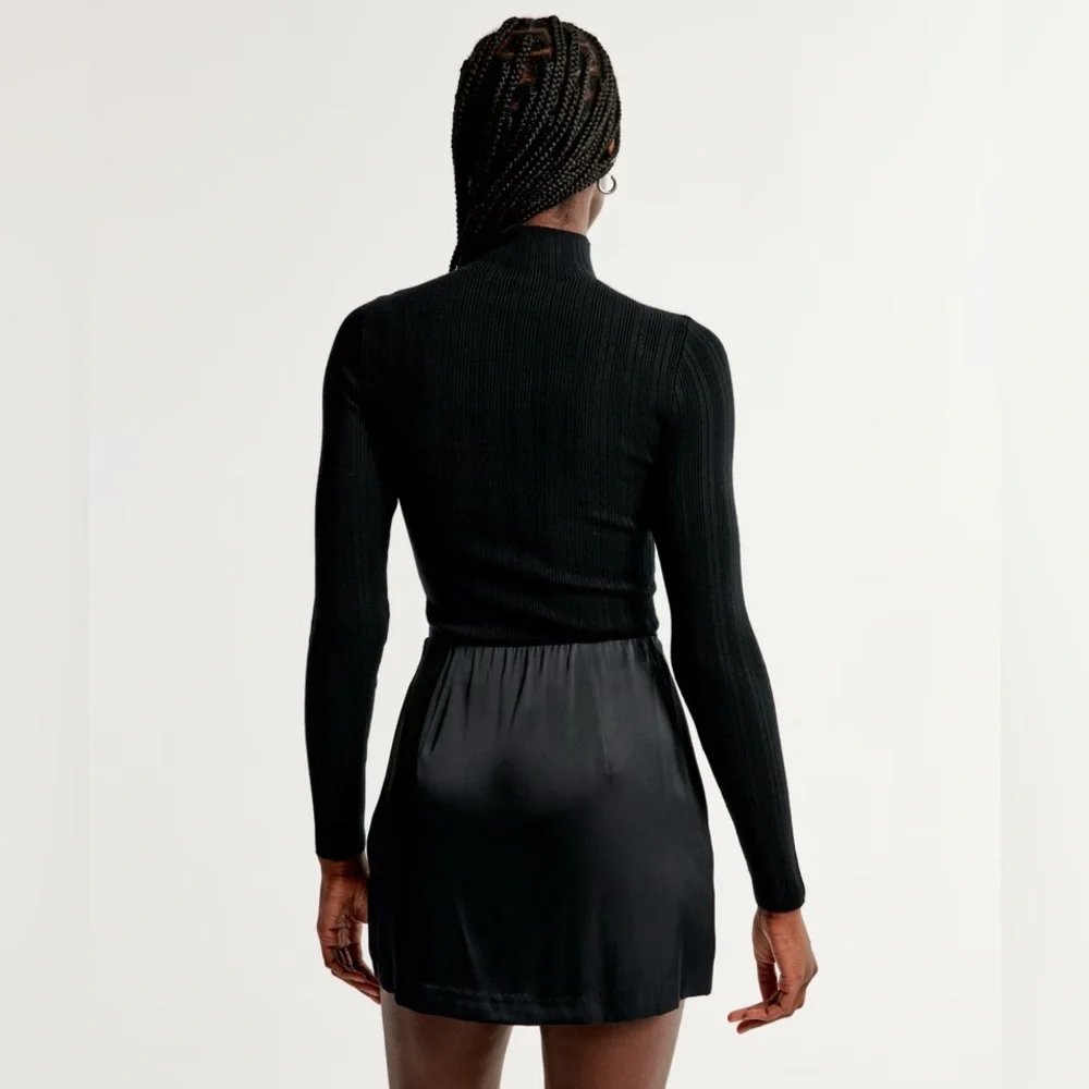 Abercrombie Sweater - Picture 2 of 4